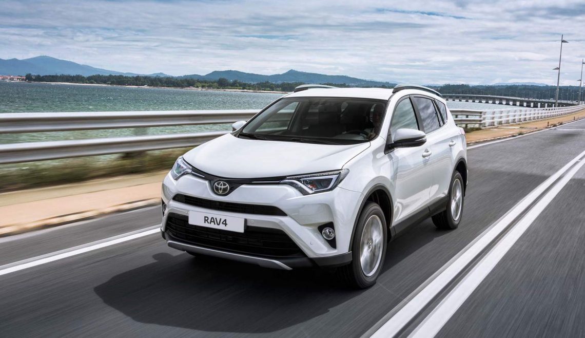 Toyota-RAV4-2017 (10)